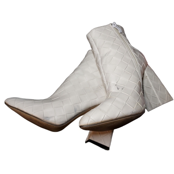 She & In size 39 (8) block heels faux Leather woven look white - Picture 7 of 16